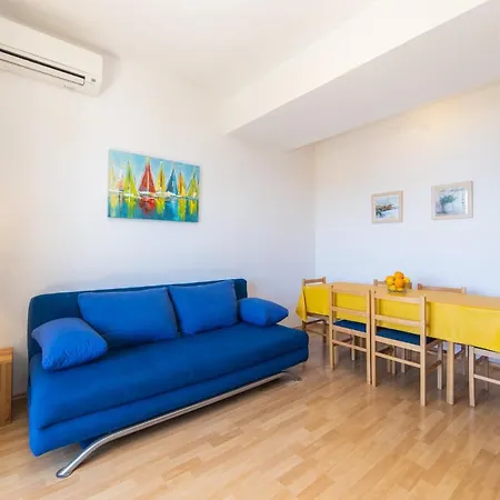 Apartment M&f