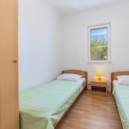 Apartment M&f *